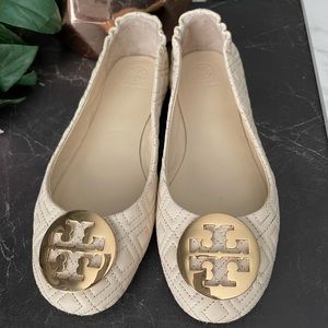 Tory Burch Quilted ivory flats size 9.5